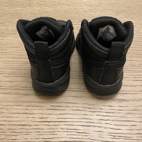 Sold: Nike Manoa 5c - Picture 4 of 6